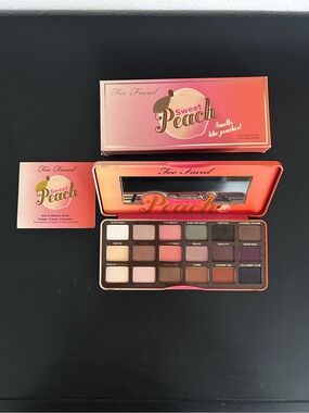 TOO FACED Sweet Peach Eye Shadow Palette